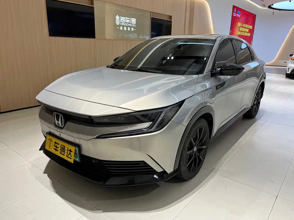 Honda e:NP2 2