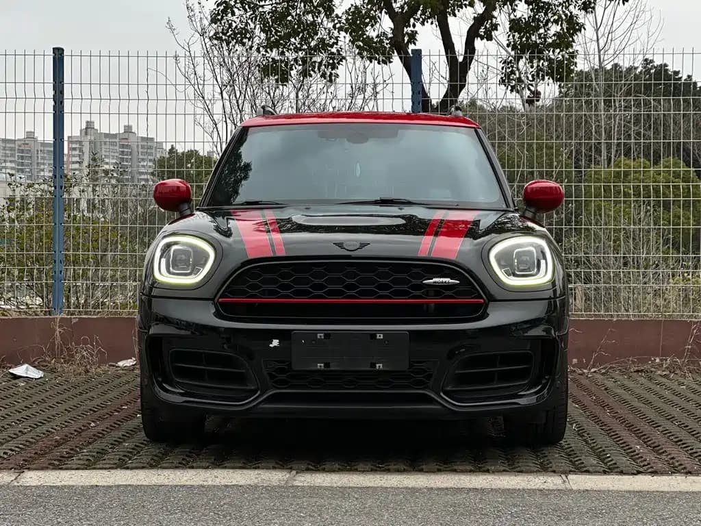 MINI Mini JCW Countryman 2