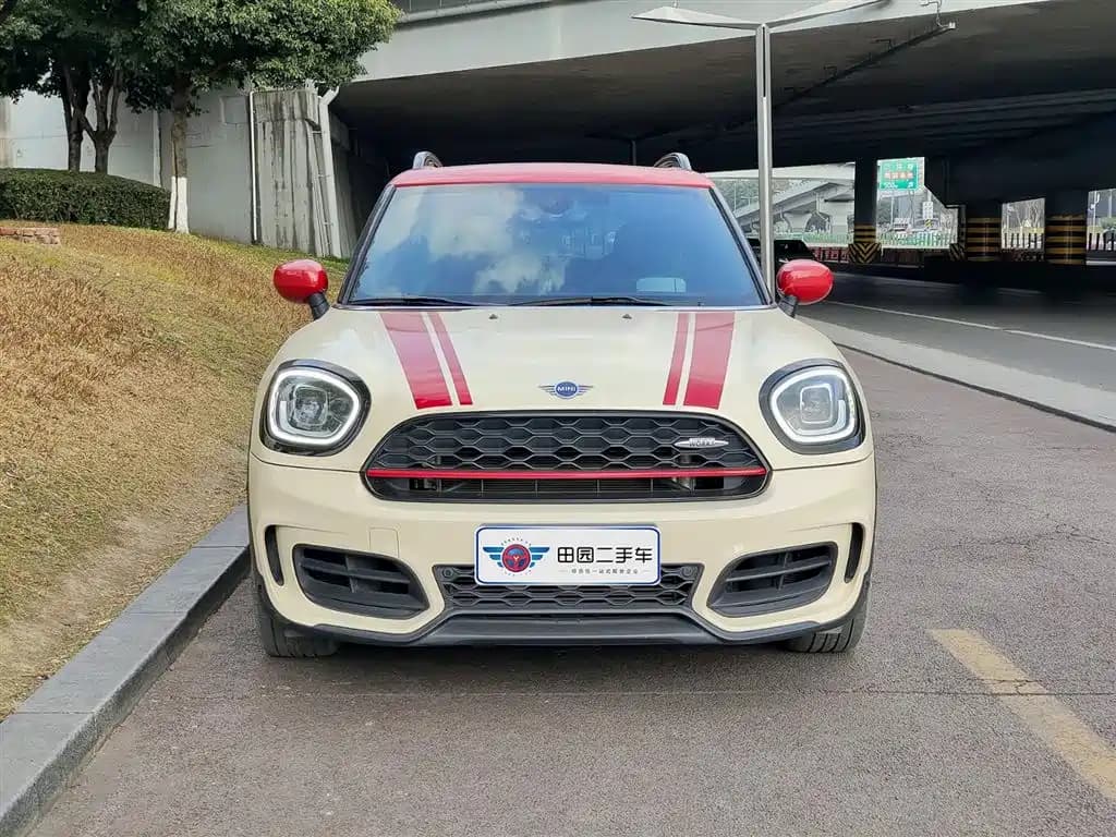 MINI Mini JCW Countryman 2