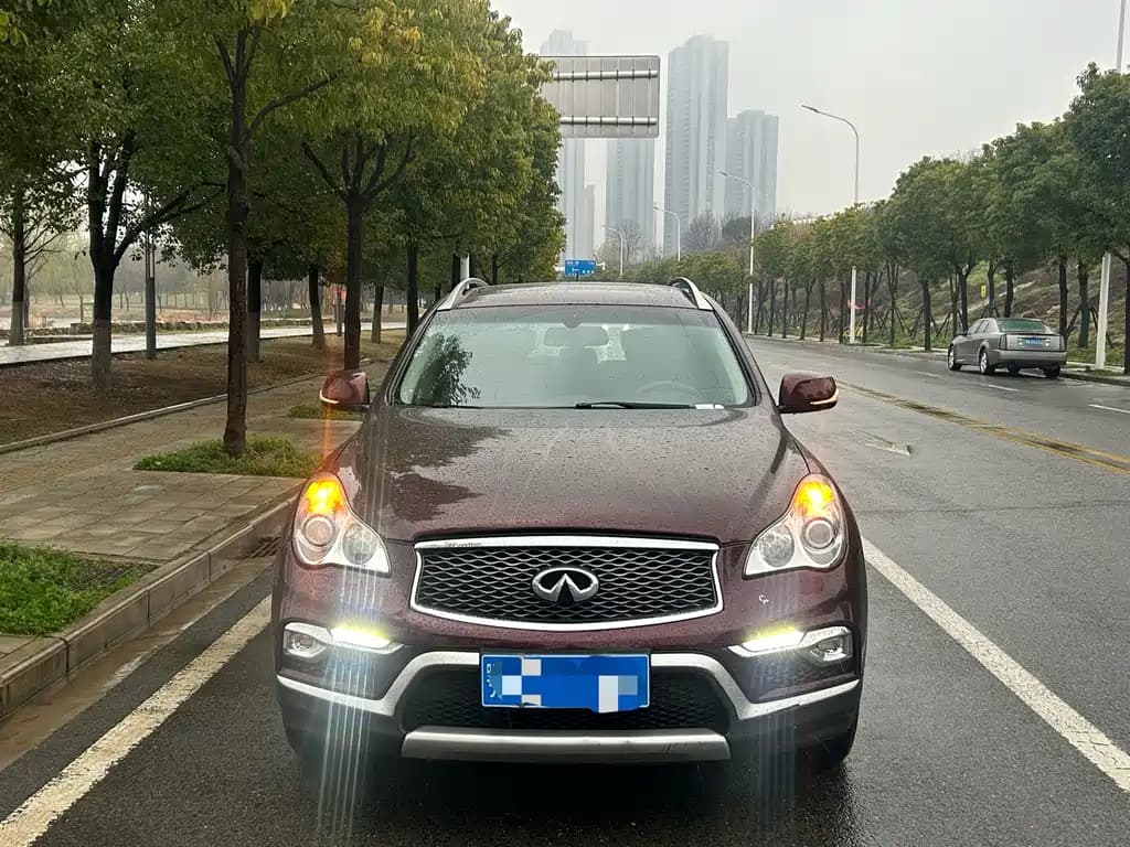 Infiniti QX50 2