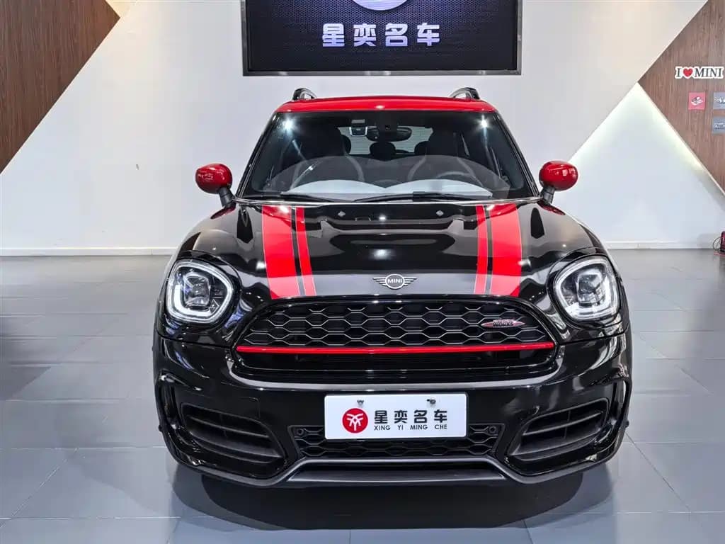 MINI Mini JCW Countryman 2