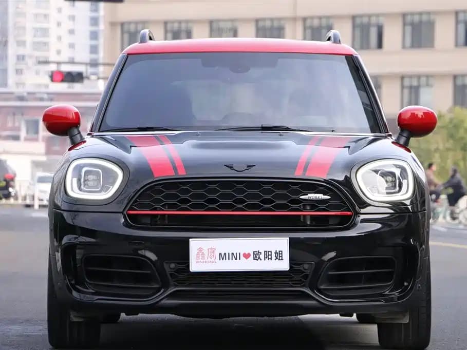 MINI Mini JCW Countryman 2
