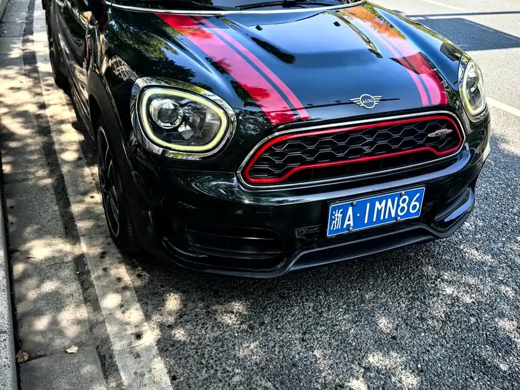 MINI Mini JCW Countryman 2
