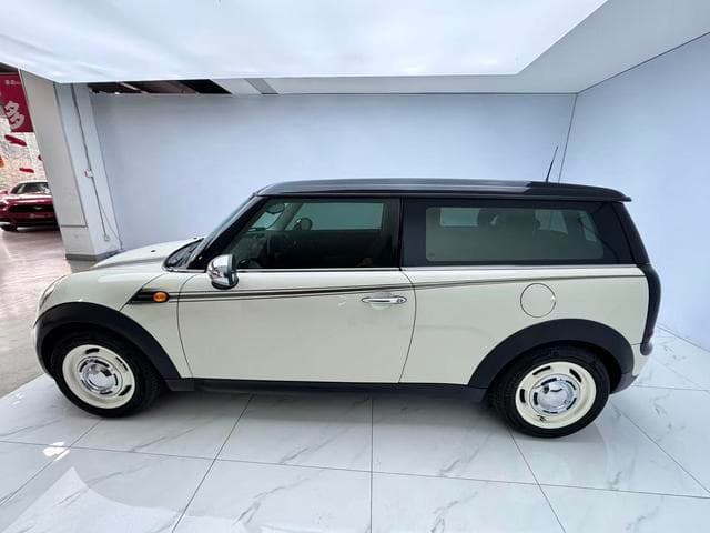 MINI CLUBMAN 2