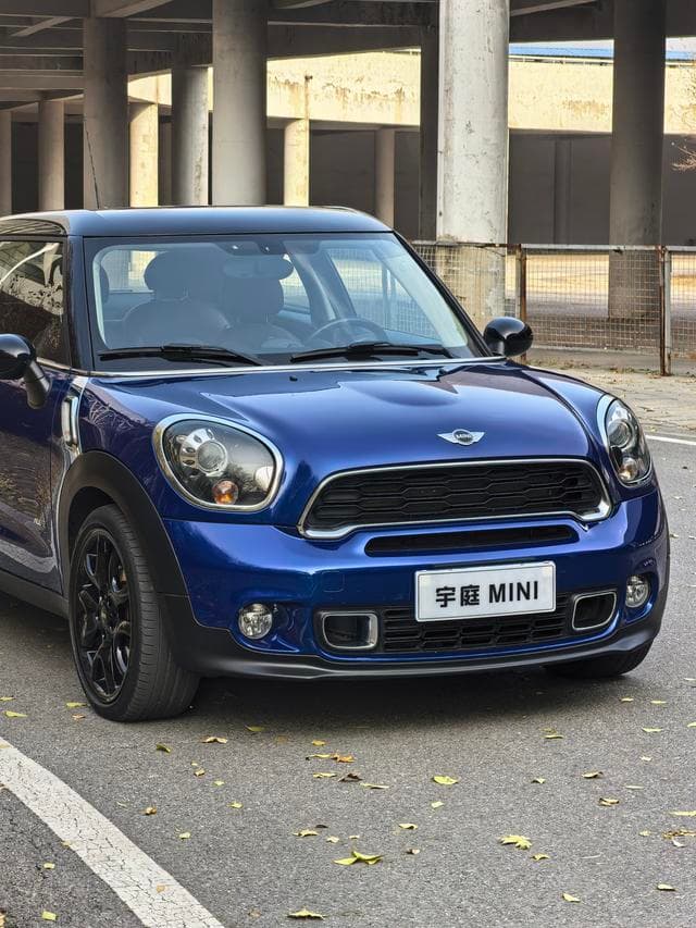 MINI PACEMAN 2