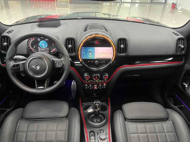 MINI JCW COUNTRYMAN 2