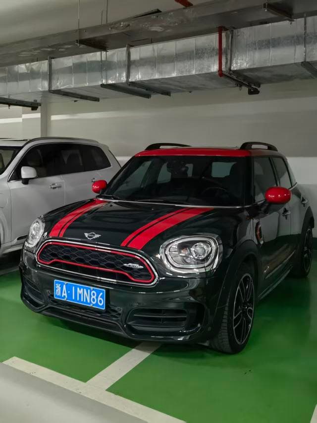MINI JCW COUNTRYMAN
